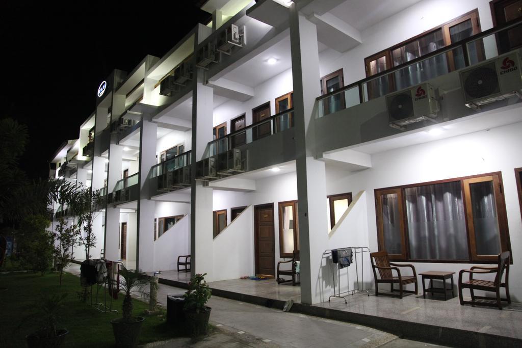 Hotel Lux Ngwesaung Eksteriør billede