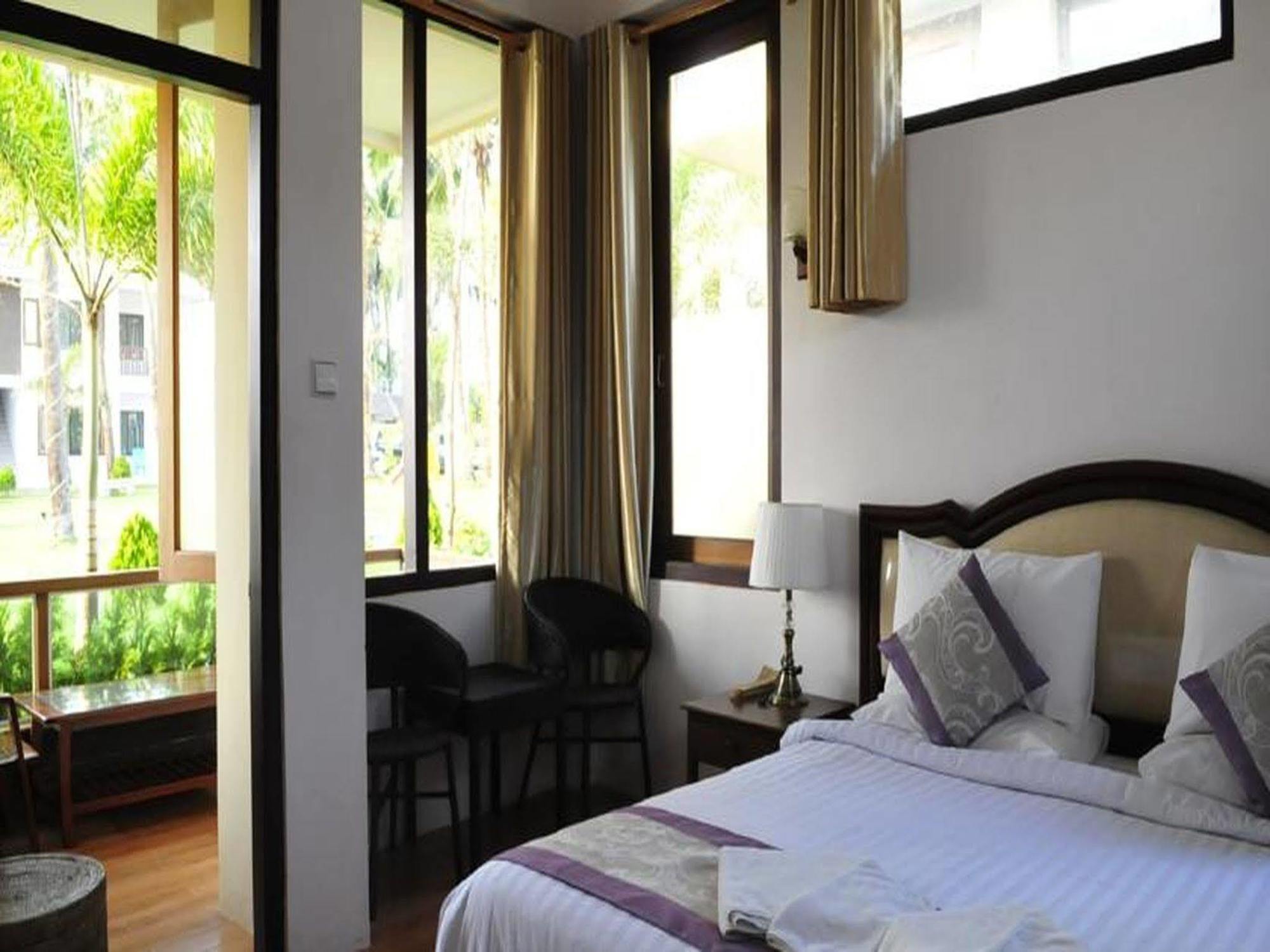 Hotel Lux Ngwesaung Eksteriør billede